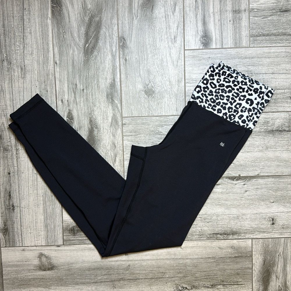 NikkiB Animal Print Leggins Black & White Small